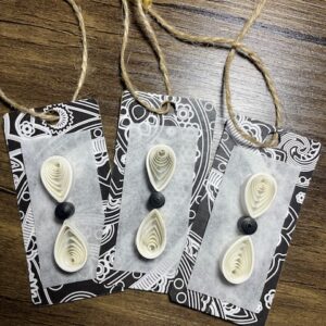 Black & White Quilled Gift Tags